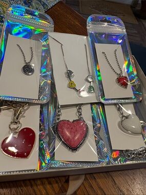 10 heart necklaces